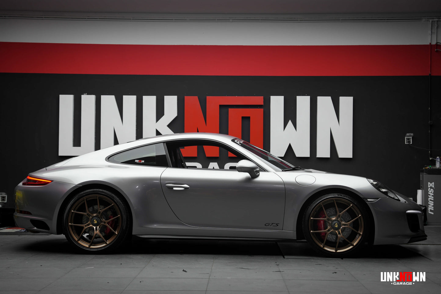 N-Zero Motorsport SF-R Center Lock (For Porsche, McLaren, Ferrari)